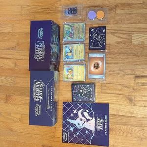 Pokemon Cards Scarlet + Violet Paldean Fates Elite Trainer Box